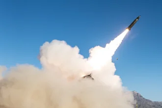 A U.S. Army M270A2 launcher executes a production qualification test firing of the Precision Strike Missile (PrSM) at White Sands Missile Range, New Mexico. (Photo: Darrell Ames / U.S. Army / DVIDS)